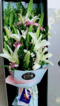 送百合花代表什么?送百合花代表什么意思!