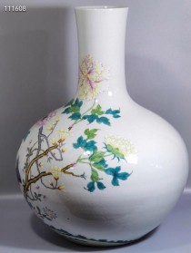 乾隆粉彩花卉瓶?乾隆粉彩花卉瓶真品图片!