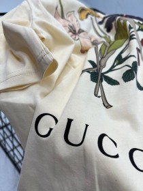 gucci花卉印花短袖?gucci花朵印花针织短袖!