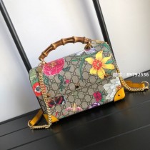 gucci竹子花卉包?gucci花卉竹节包!